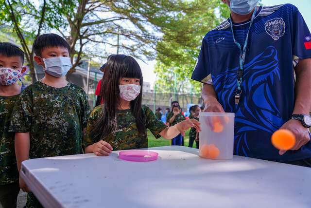 彈跳九宮格團康活動-（熊麻吉活動團隊）傑尼爾富農幼兒園水彈戶外教學成長營：（高雄台南最安全專業多元溫馨歡樂水彈）補習班幼兒園夏令營冬令營優質推薦