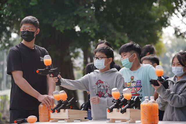 高雄首創與唯一水彈定靶射擊體驗-高竿教育機構水彈冬令營-全台最優質水彈團隊（水彈 水晶彈 水彈對戰 戶外教學 安親班 補習班 戶外活動 戶外教學）