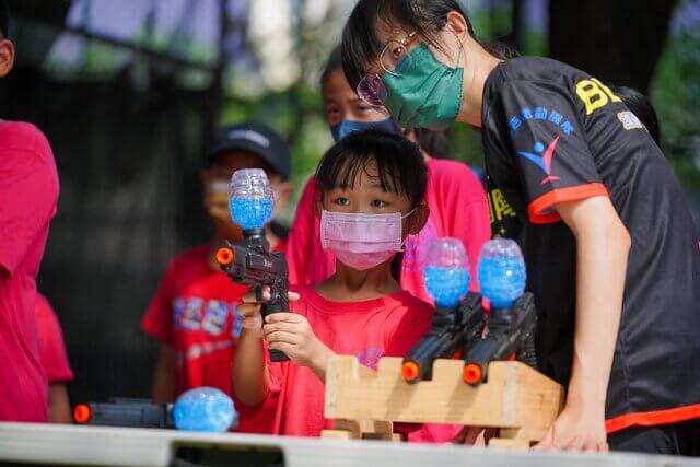 水彈定靶：台南承豐教育學苑（安親班）歡樂水彈戶外夏令營-熊麻吉活動團隊