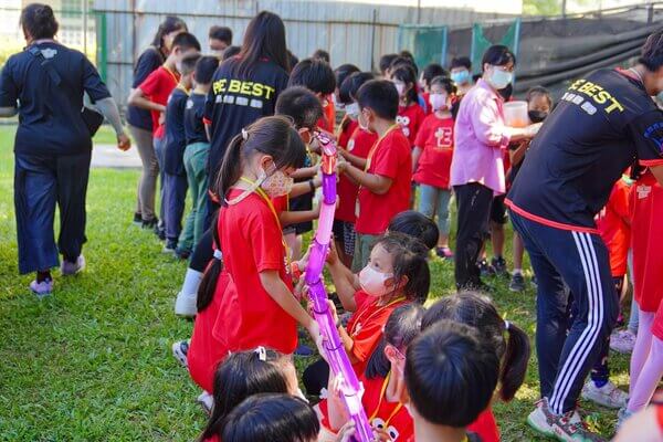 萬里長城團康活動：熊麻吉活動團隊水彈最專業多元團隊：芝麻街美語安親班水彈戶外教學成長營，不僅是高雄台南更是全台唯一提供免費團康活動及趣味競賽