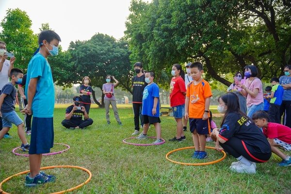 雙腳猜拳親子趣味活動：屏東財稅局主辦熊麻吉活動團隊承辦