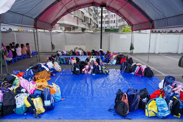提供大型帆布放置孩童背包：安親班、補習班戶外教學中，熊麻吉活動團隊為台灣最安全、溫馨、專業、多元水彈商家（廠商）