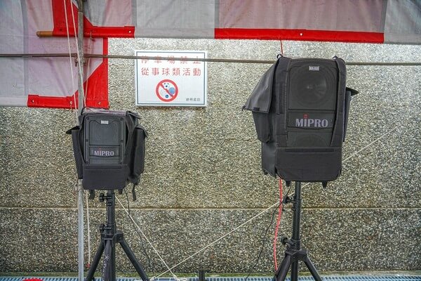 優質與專業就是具備頂級設備（擴音機）：熊麻吉活動團隊高雄台南最專業優質戶外水彈商家