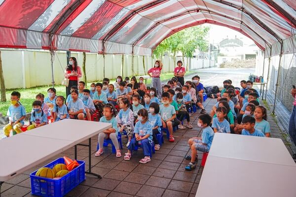 雨天我們還是能進行各項活動：台南高名補習班（海佃、復興分校）多元水彈戶外教學活動
