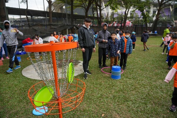 設備及人力充足減少等待時間：一個專業帶領及租用趣味競賽活動商家，可安親班公司團體政府機關規劃