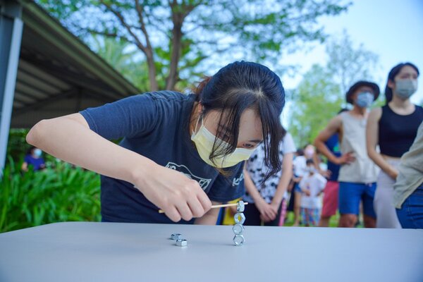 巴黎鐵塔團康遊戲：運錩鋼鐵員工家庭日及親子活動（高雄淨園農場）場地，由熊麻吉活動團隊帶領團康活動及趣味競賽 