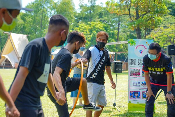 穿越時空團康活動：運錩鋼鐵員工家庭日及親子活動（高雄淨園農場）場地：由熊麻吉活動團隊帶領團康活動及趣味競賽