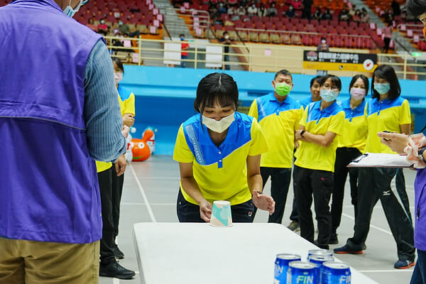 翻轉人生團康活動：適合大型企業公司團體、員工、家庭日，由熊麻吉活動團隊帶領團康遊戲及趣味競賽等規劃