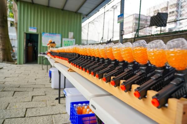 透過專業設備展現我們不同的操作流程：水彈槍架設備熊麻吉活動團隊全台首創設計使用