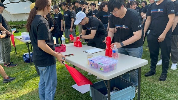 眼明手快團康遊戲（尊博科技公司競賽於橘舍三食）