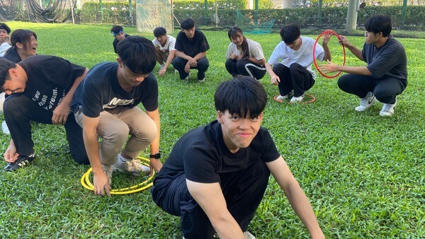 起起落落團康活動（南應大運休系熊教練學生體驗）