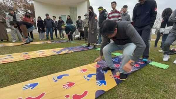 手忙腳亂趣味競賽：不分男女與角色一起向前衝