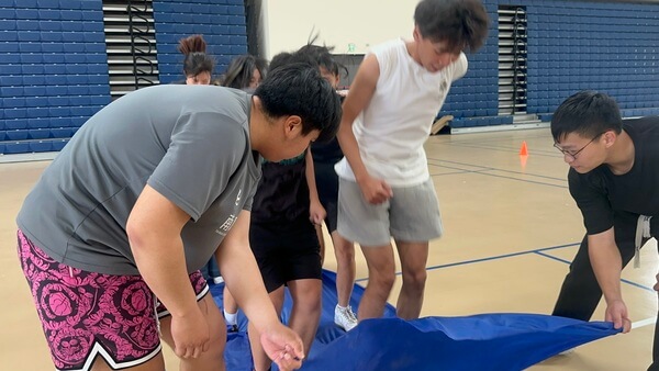 培養團隊合作及默契之活動：愚公移山室內趣味競賽