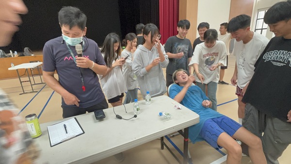 歡樂趣味遊戲～歪七扭八團康遊戲