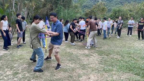 牽腸掛肚趣味競賽：考驗兩人默契與互動