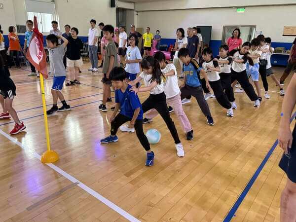 東閃西躲趣味競賽：台中成功大學校友會