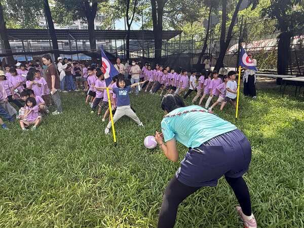 東閃西躲趣味競賽：可建立團隊合作及身體之協調性（放學趣戶外教學）