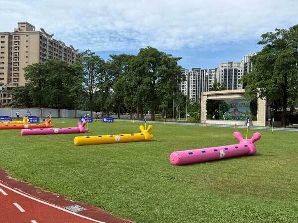 完成毛毛蟲趣味競賽最完善與安全場地佈置