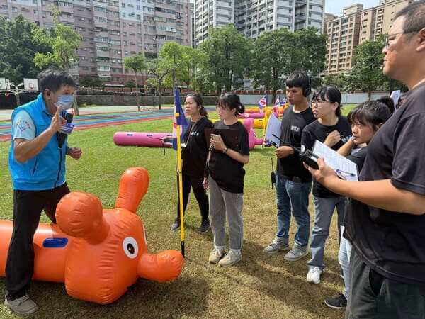 針對公關行銷公司之裁判人員，均由熊教練親自講解比賽規則之事前準備
