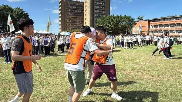 相敬如賓趣味競賽（馬偕醫院企業運動會：淡水真理大學）