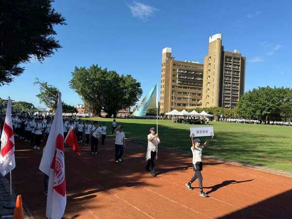 馬偕醫院各隊伍進場