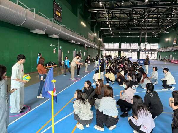 任何團康趣味競賽活動與設備我們都能一次十二組同時進行 任何團康趣味競賽活動與設備我們都能一次十二組同時進行