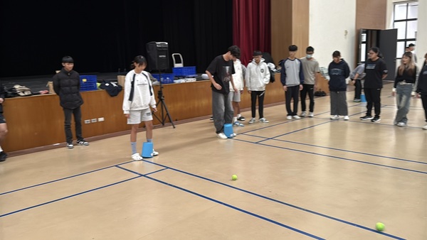 甕中捉鱉團康遊戲(台南應用科技大學多功能展演中心) 甕中捉鱉團康遊戲(台南應用科技大學多功能展演中心)