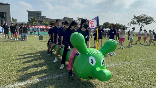陸上行舟最能展現團隊合作精神之競賽項目 陸上行舟最能展現團隊合作精神之競賽項目