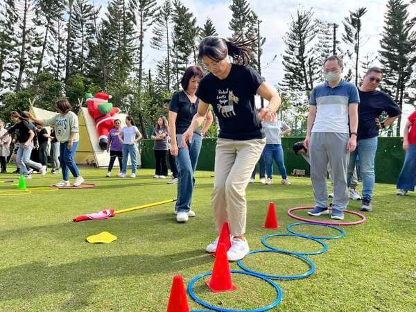 雙腳萬能趣味競賽（南勝企業家庭日活動）