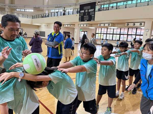 翻山越嶺團康活動(明誠小學校慶活動) 翻山越嶺團康活動(明誠小學校慶活動)