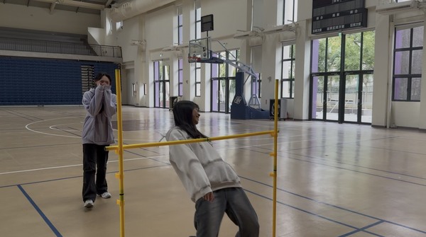 適合炒熱氣氛之春酒尾牙活動之團康遊戲推薦：彎腰捧腹