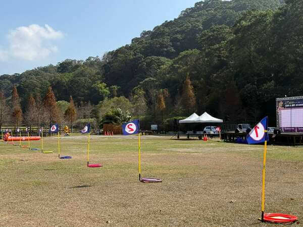 一次十隊可同時競賽之安全與專業場地佈置(免費服務) 一次十隊可同時競賽之安全與專業場地佈置(免費服務)