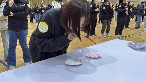 個人接力賽：一次八組同時比賽（伊甸基金會公司日活動）