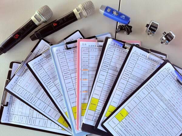 由熊教練親自規劃與設計之計分板提供各組裁判人員 由熊教練親自規劃與設計之計分板提供各組裁判人員