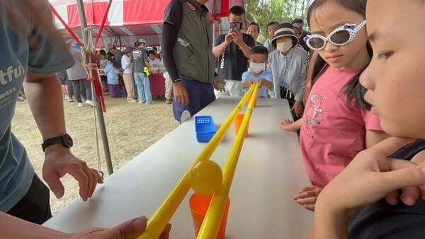 縱橫四海團康遊戲:兩人默契與合作之考驗 縱橫四海團康遊戲:兩人默契與合作之考驗