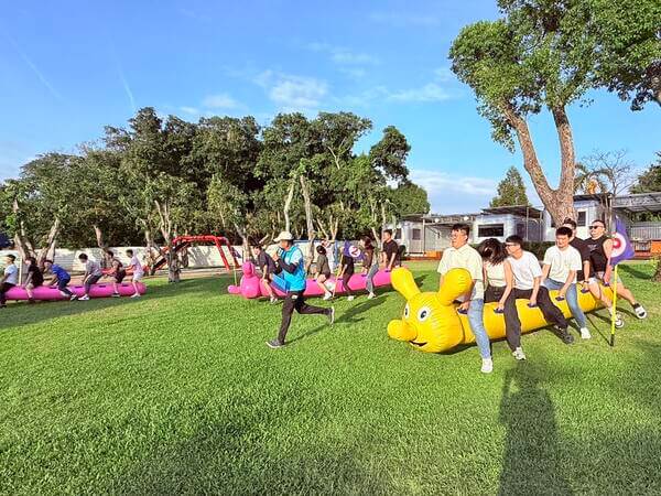 陸上行舟趣味競賽：六人制之競賽活動（永慶不動產家庭日活動）