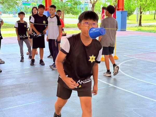 一氣呵成趣味競賽：大華國小畢業班聯歡活動（直線前進版）