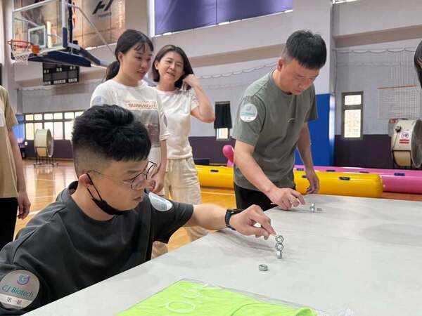 巴黎鐵塔團康活動:比賽前提供各組多項設備可事前練習 巴黎鐵塔團康活動:比賽前提供各組多項設備可事前練習