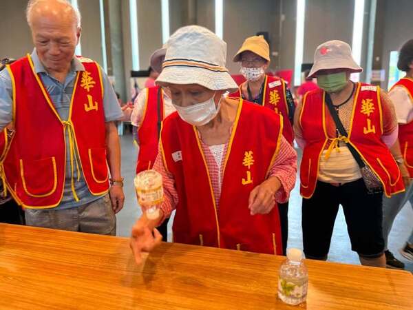 屹立不搖團康遊戲:輕鬆有趣歡樂活動(林口下福市民活動中心) 屹立不搖團康遊戲:輕鬆有趣歡樂活動(林口下福市民活動中心)