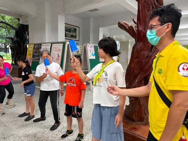 台南新樓醫院祖孫活力趣味競賽:杯中傳情團康活動(可彈性修改比賽方式) 台南新樓醫院祖孫活力趣味競賽:杯中傳情團康活動(可彈性修改比賽方式)