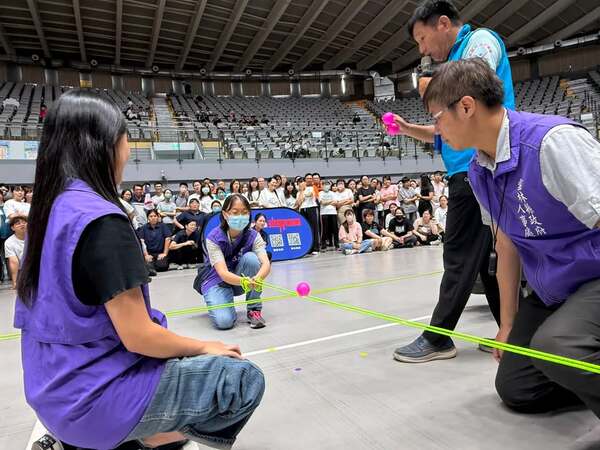 於任何競賽活動中敢技巧分享公開呈現就是專業(雲林縣政府趣味競賽) 於任何競賽活動中敢技巧分享公開呈現就是專業(雲林縣政府趣味競賽)