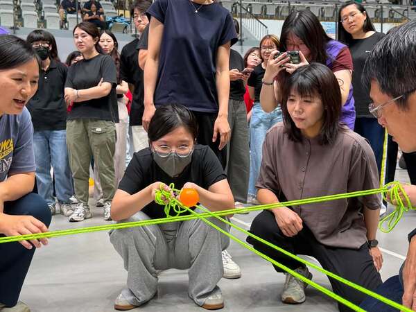 縱橫四海團康遊戲:培養專注與團隊合作之活動(雲林縣政府趣味競賽) 縱橫四海團康遊戲:培養專注與團隊合作之活動(雲林縣政府趣味競賽)