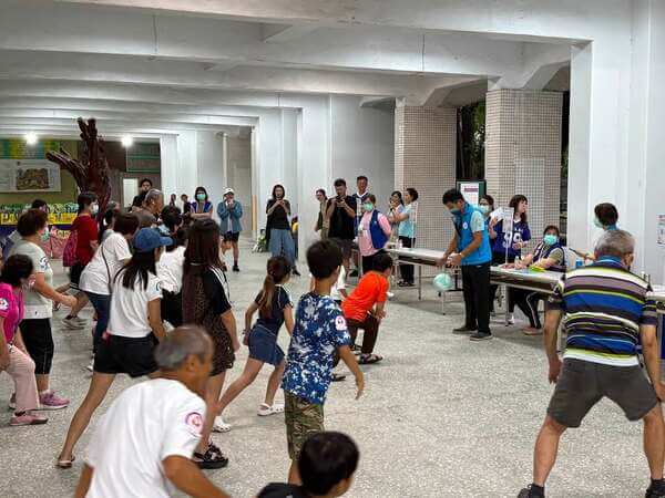 聞風不動團康活動:台南新樓醫院祖孫活力家庭日活動(台南復興國中) 聞風不動團康活動:台南新樓醫院祖孫活力家庭日活動(台南復興國中)